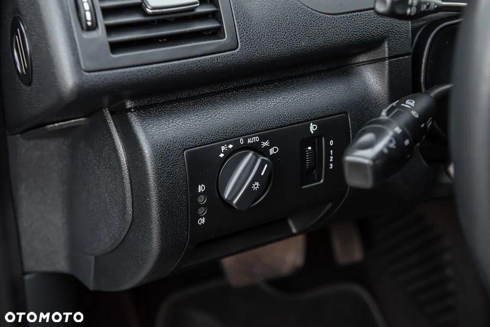 Mercedes-Benz Klasa A 180 CDI Autotronic Avantgarde DPF - 17