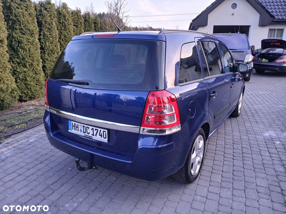 Opel Zafira - 9