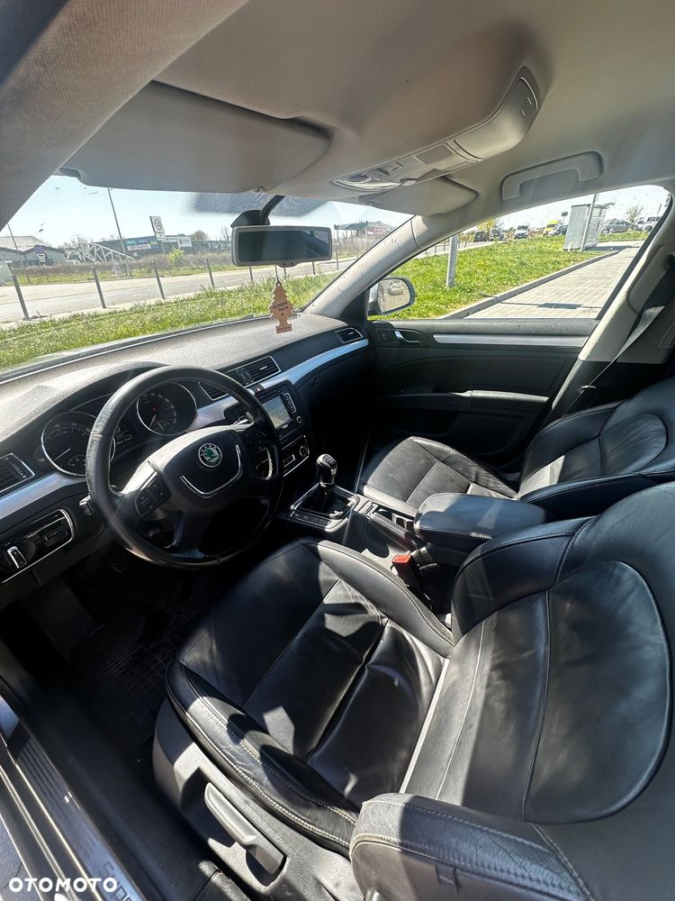 Skoda Superb 1.8 TSI 4x4 Exclusive - 10