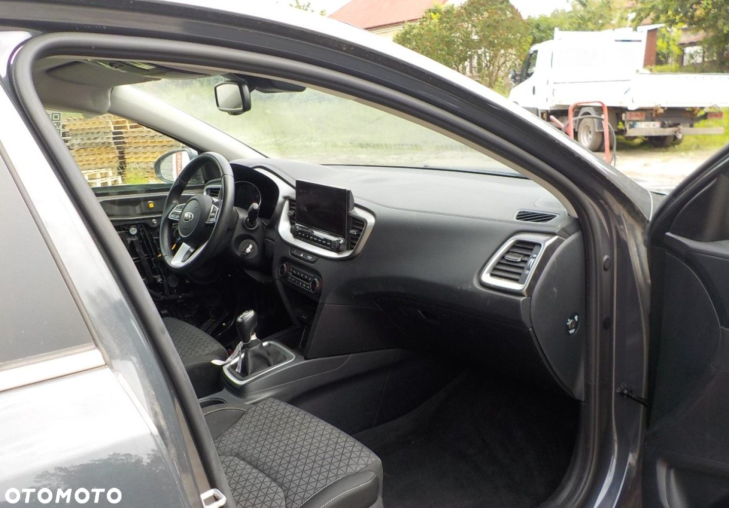 Kia XCeed - 16
