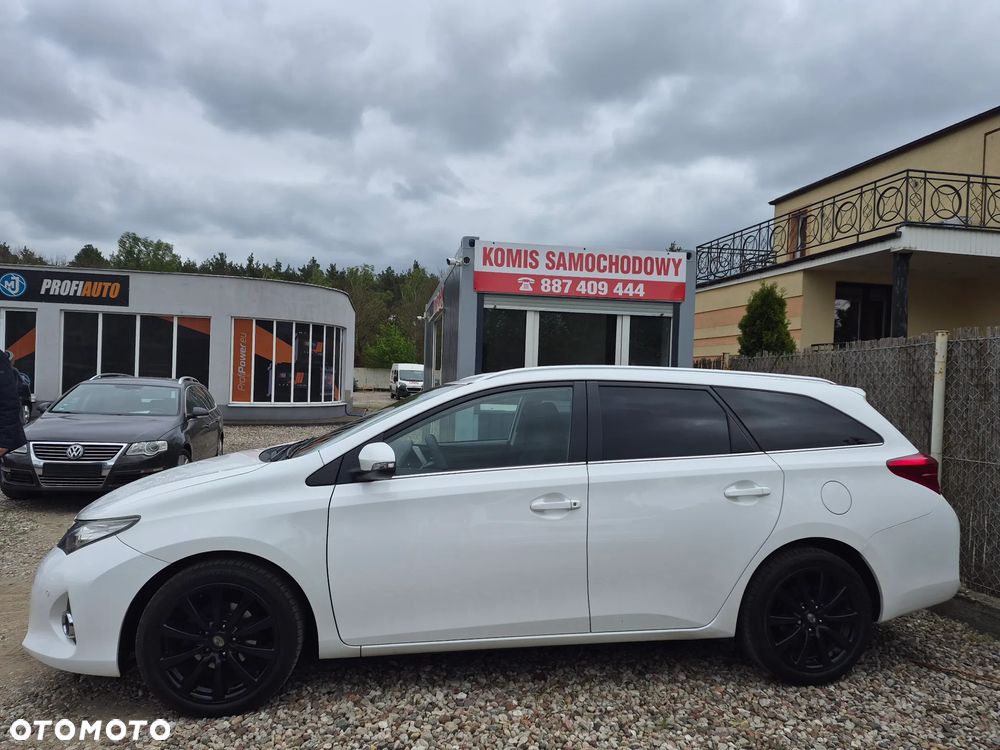 Toyota Auris 1.4 D-4D Premium - 5