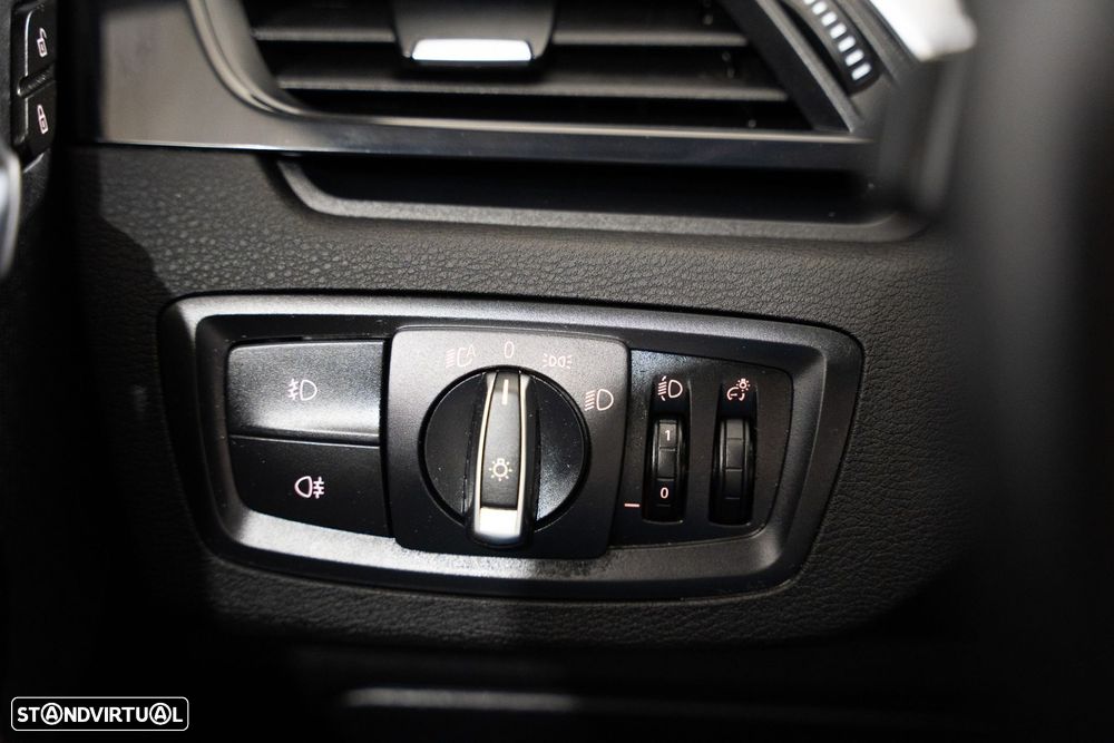 BMW X1 25 e xDrive Corporate Edition - 21