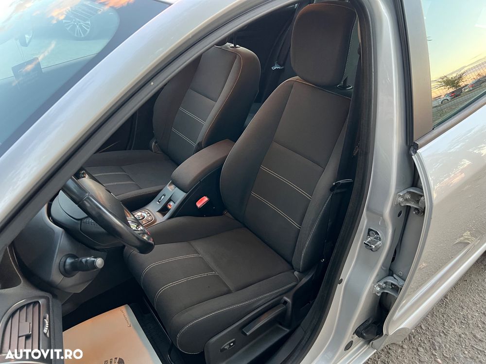 Renault Megane dCi 110 FAP EDC LIMITED - 12