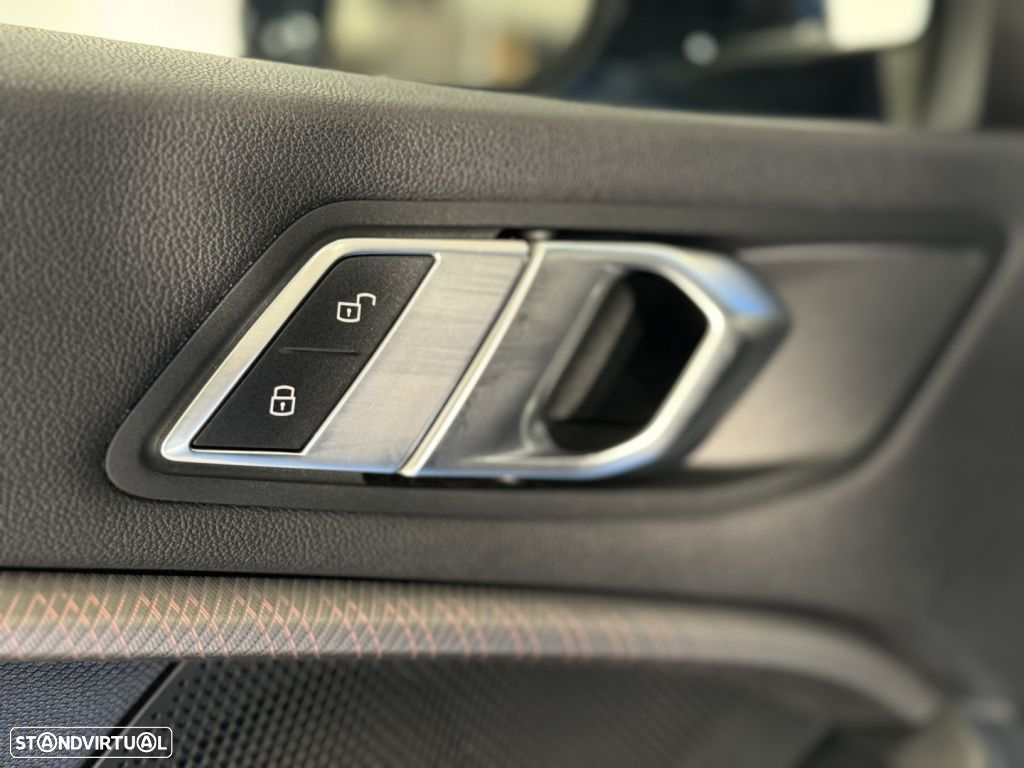BMW 116 d Pack M - 25