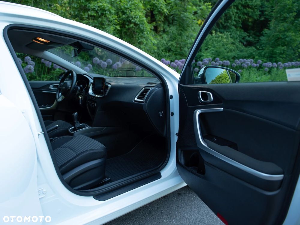 Kia Ceed 1.5 T-GDI M - 33