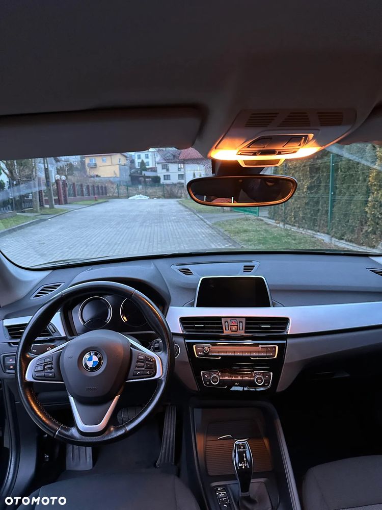 BMW X1 xDrive18d Business Edition - 21