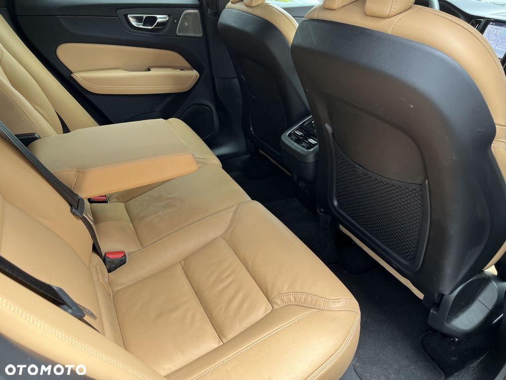 Volvo XC 60 - 11
