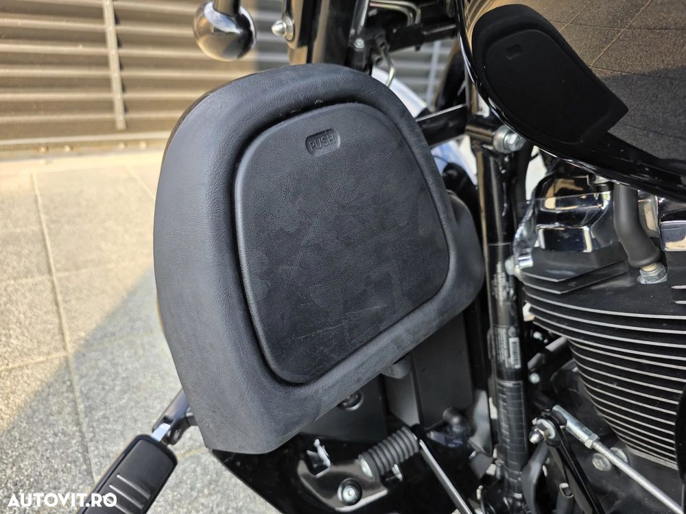 Harley-Davidson Street Glide Special - 13