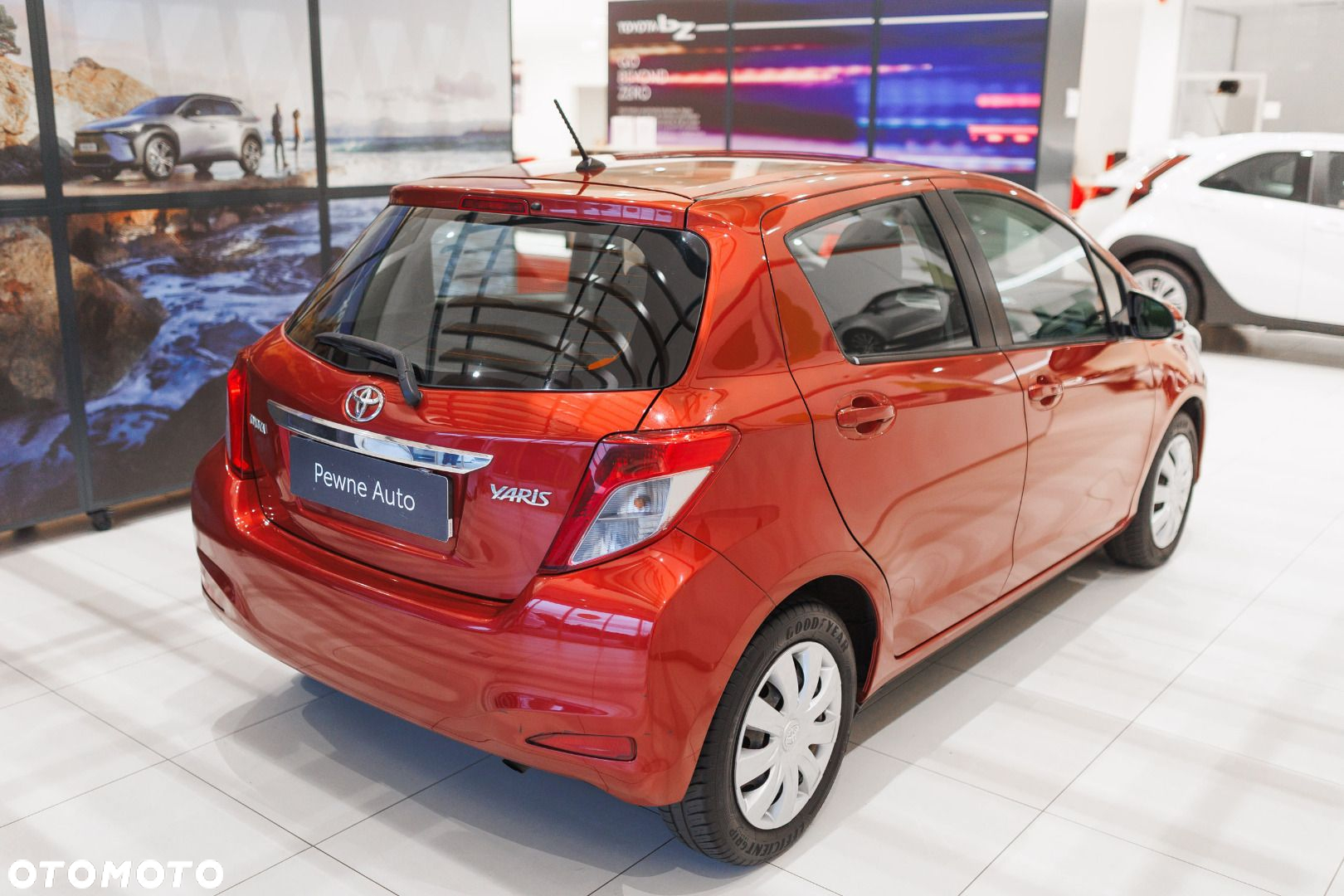 Toyota Yaris - 13