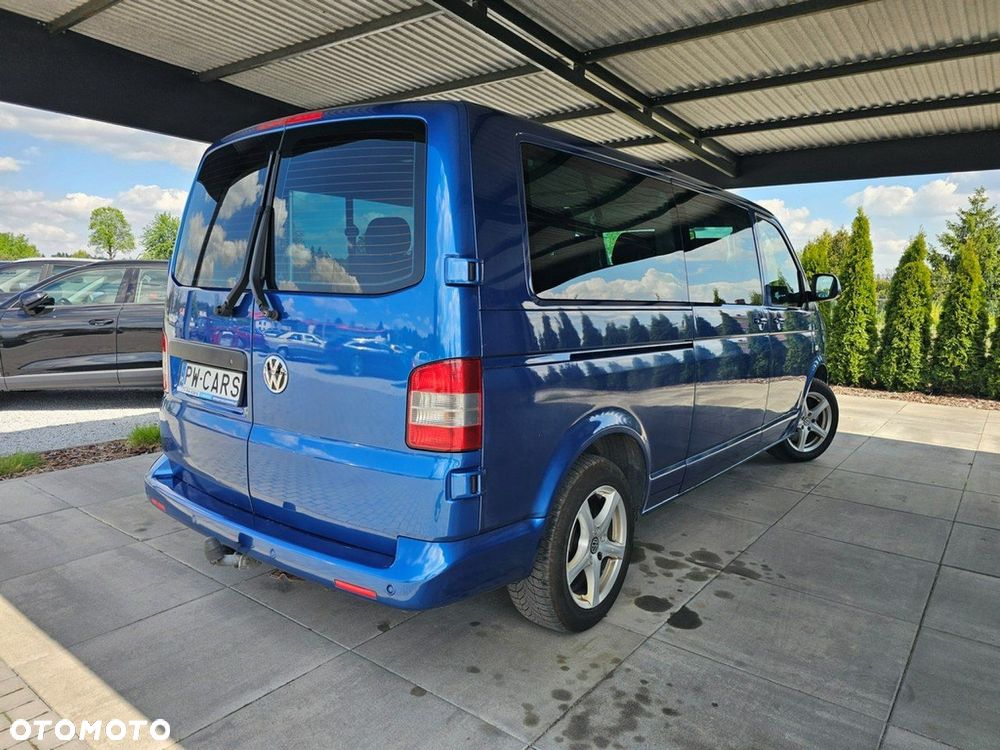 Volkswagen Caravelle - 2