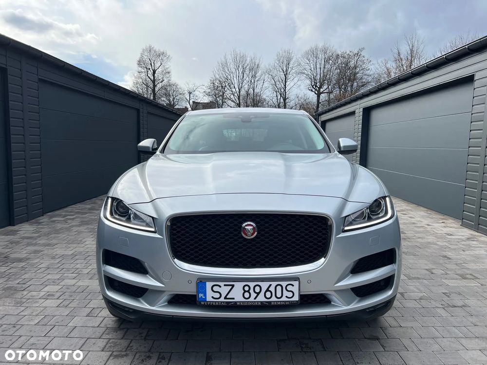 Jaguar F-Pace 20d AWD Pure - 4