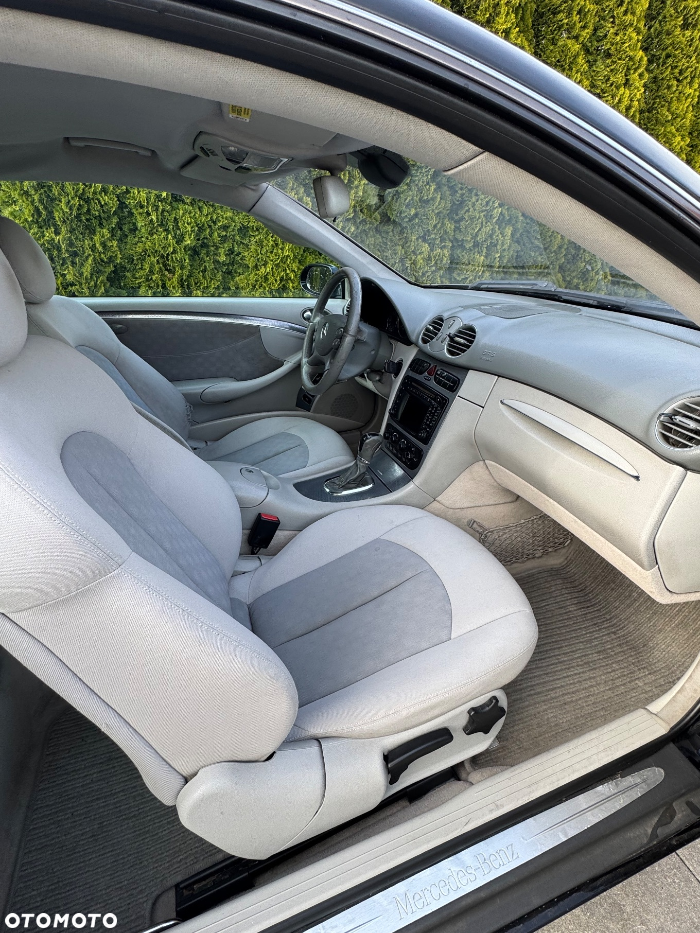 Mercedes-Benz CLK - 10