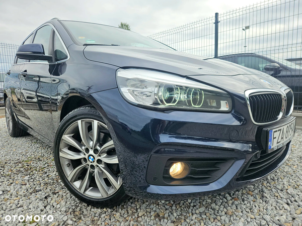BMW Seria 2 220i Active Tourer Sport Line