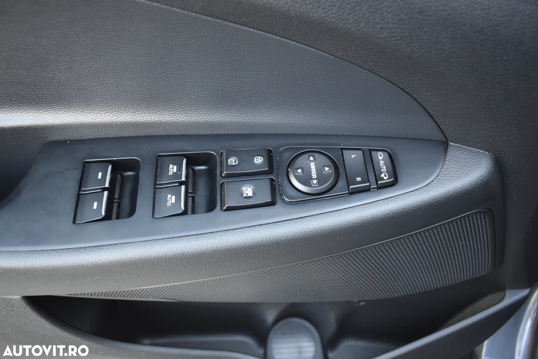Hyundai Tucson 1.6 GDI 2WD 6MT ISG Style - 36