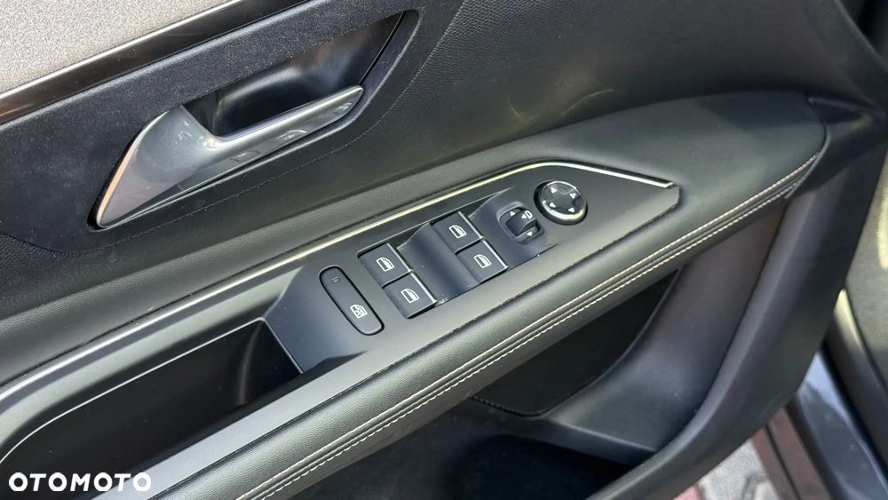 Peugeot 3008 1.2 PureTech GT Pack S&S EAT8 - 19