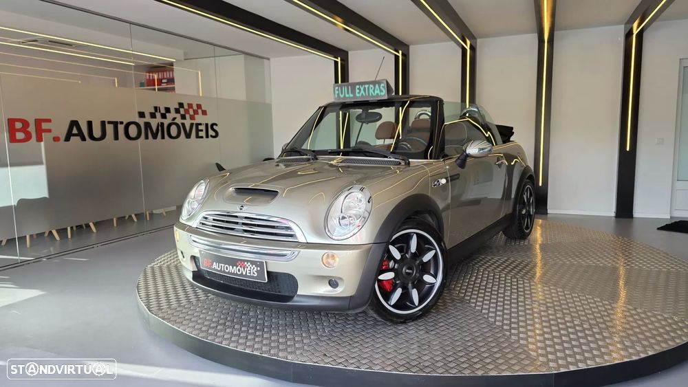 MINI Cabrio Cooper S Sidewalk - 13