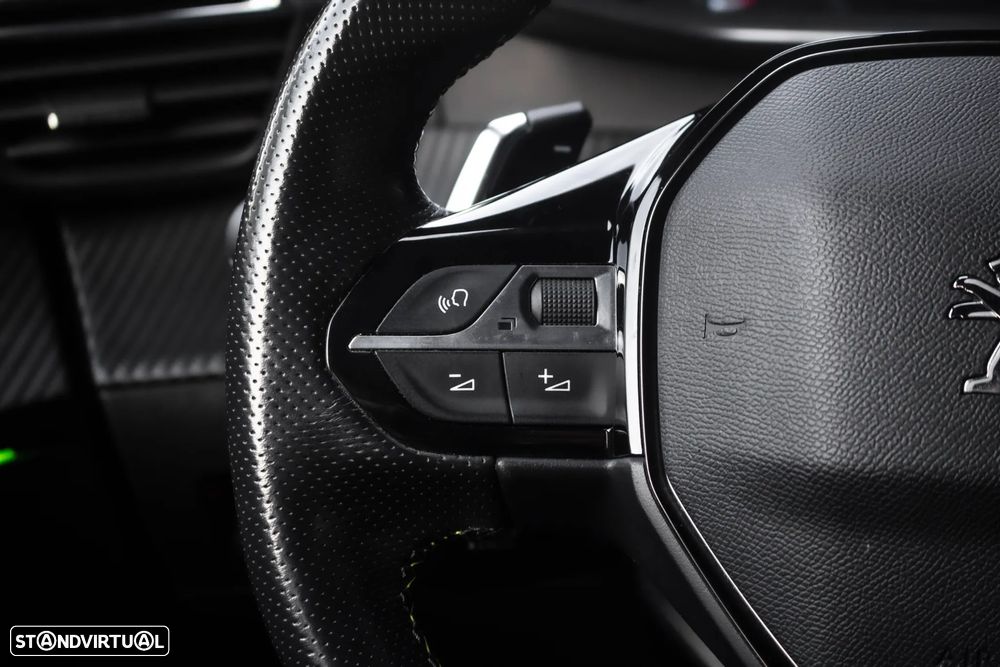 Peugeot 2008 1.5 BlueHDi GT EAT8 - 13