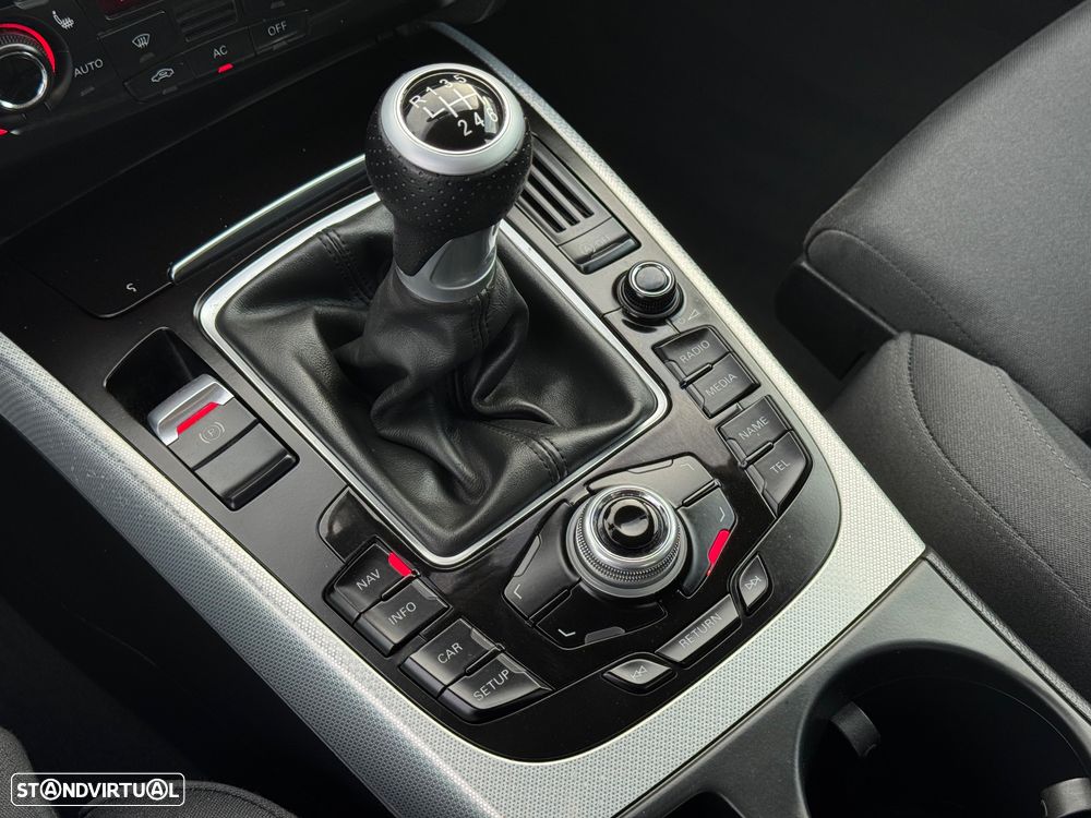 Audi A4 2.0 TDI DPF quattro Attraction - 16