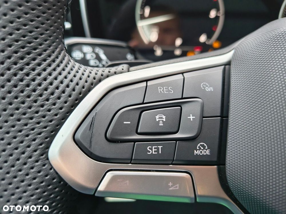 Volkswagen Touareg - 16