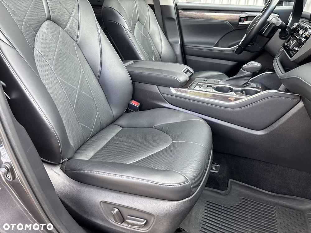Toyota Highlander 2.5 Hybrid Executive - 7