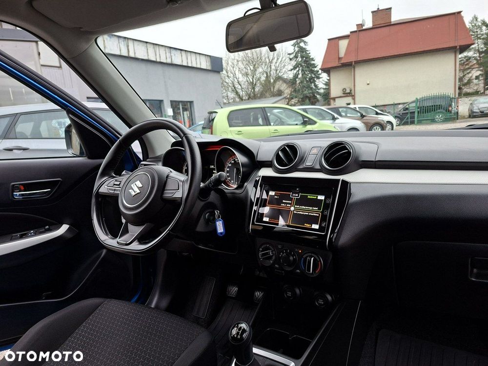 Suzuki Swift 1.2 Premium - 3