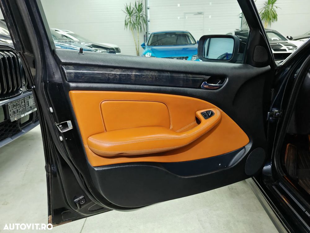 BMW Seria 3 318i Touring Edition Exclusive - 16