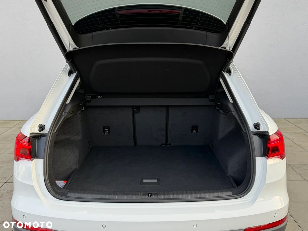 Audi Q3 35 TFSI S tronic - 8