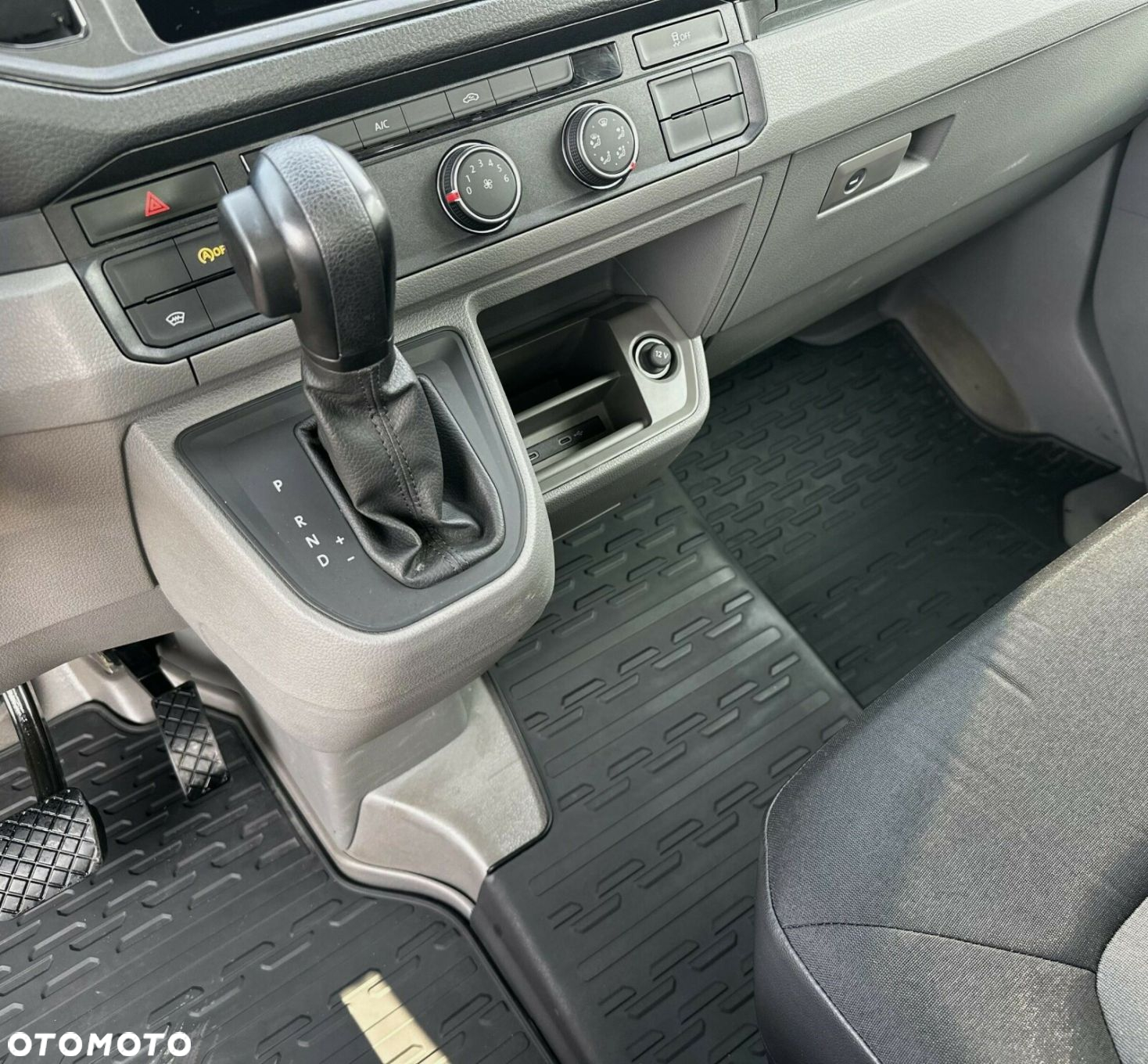 Volkswagen Crafter - 19