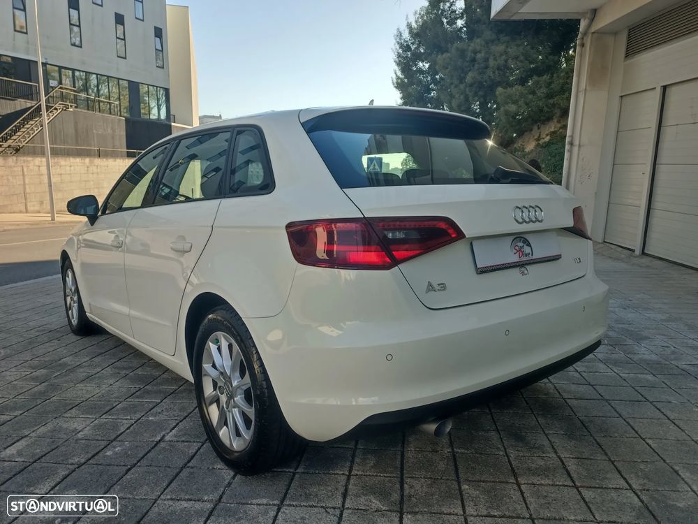 Audi A3 Sportback 1.6 TDI Advance Ultra - 8