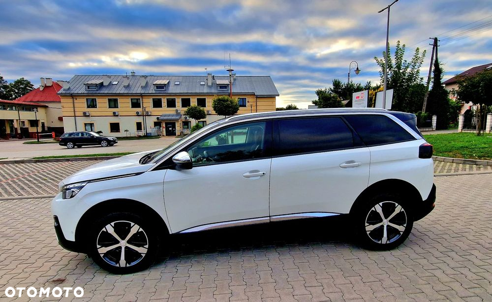 Peugeot 5008 1.6 PureTech Allure S&S EAT8 - 3