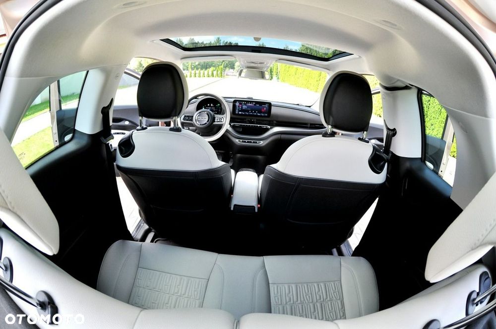Fiat 500e - 12