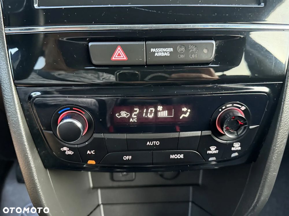 Suzuki Vitara 1.4 Boosterjet Premium 2WD - 12