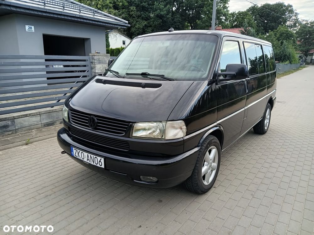 Volkswagen Multivan - 1