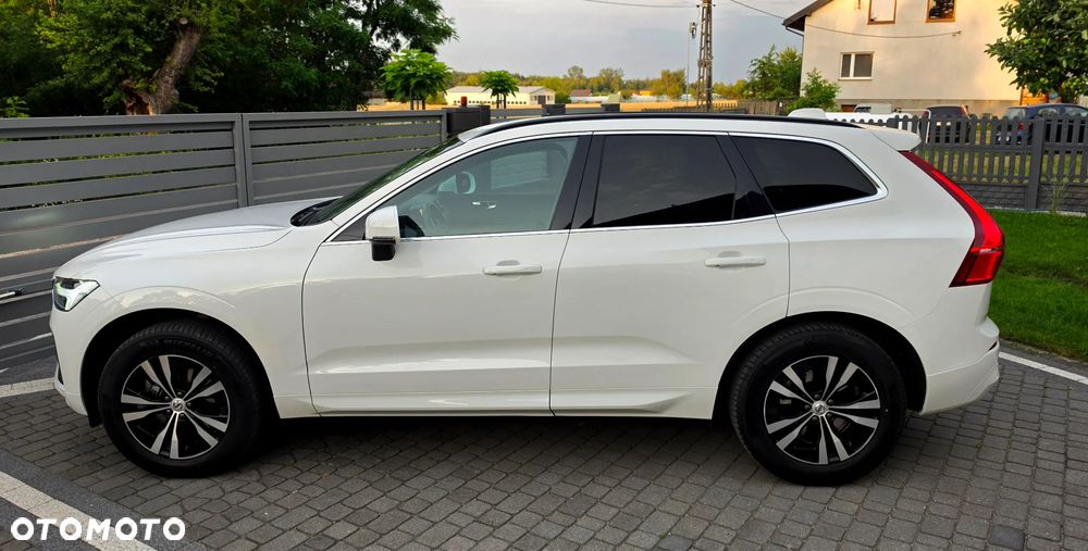 Volvo XC 60 B4 B Momentum Pro - 19