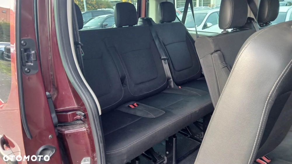 Renault Trafic - 13