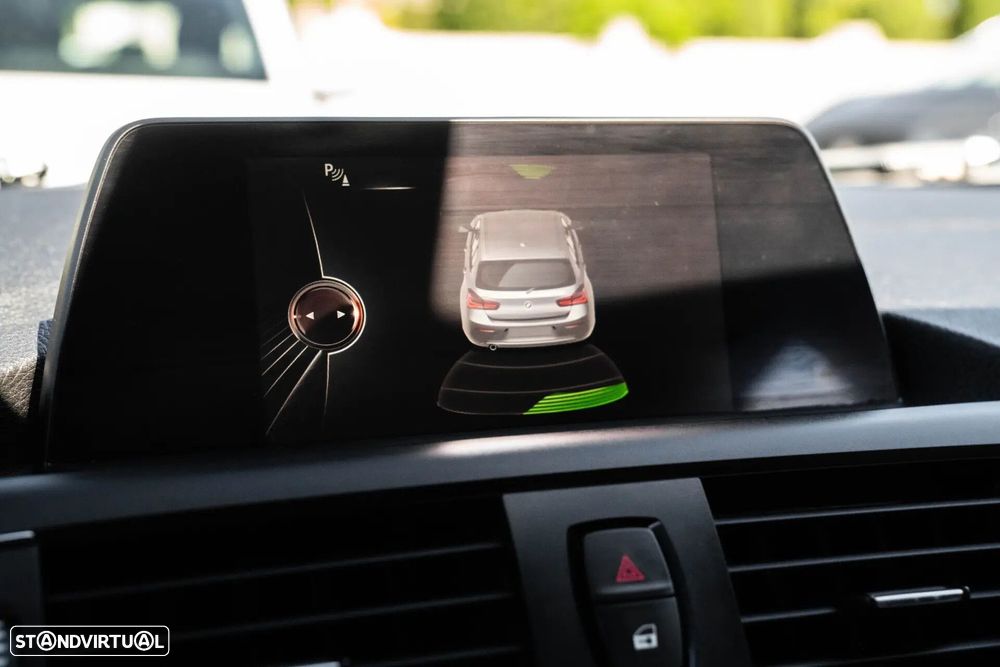 BMW 116 d Sport Line - 16