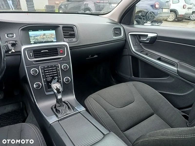 Volvo V60 D4 Geartronic - 15