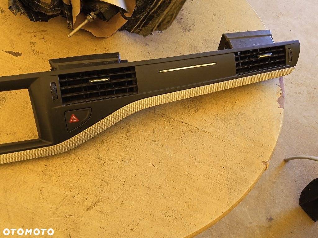 Dekor ramka ekranu nawiewu citroen C5 x7 III - 4