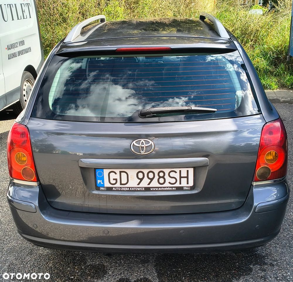 Toyota Avensis 2.0 VVT-i Prestige - 19