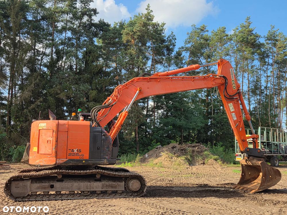 Hitachi Zx225us lc - 5