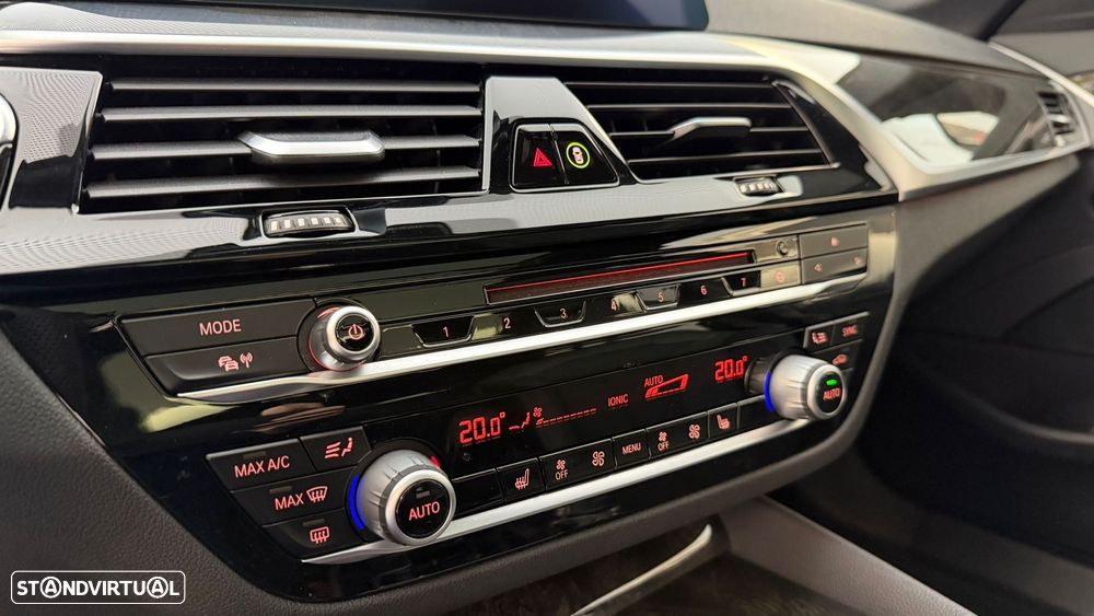 BMW 520 d Pack M Auto - 27