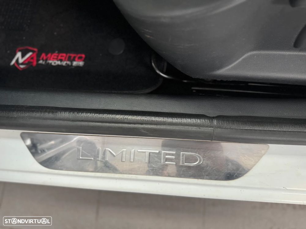 Renault Clio Sport Tourer Energy dCi 90 Start & Stop LIMITED - 11