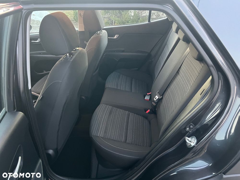 Kia Stonic 1.4 L - 27