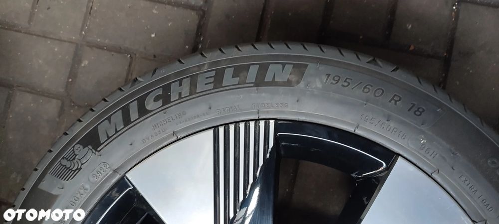 Opony 195/60R18 Cali Michelin E PRIMACY (3222) Demo Lato Komplet - 2