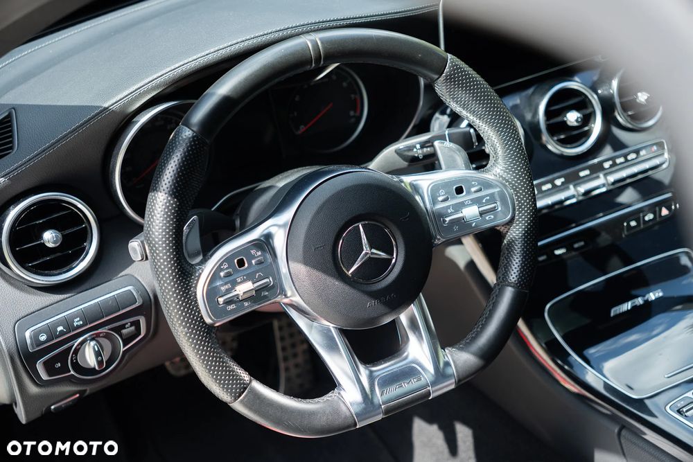 Mercedes-Benz Klasa C AMG 63 AMG Speedshift 7G-MCT - 15