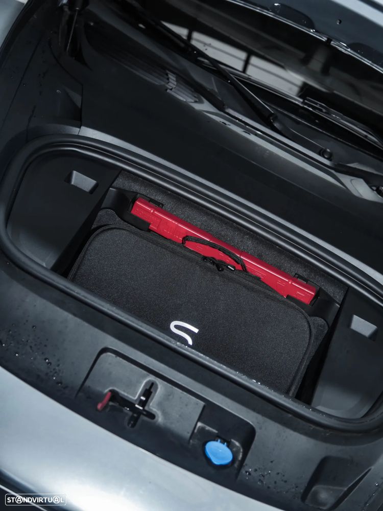 Porsche Taycan Cross Turismo 4 - 31