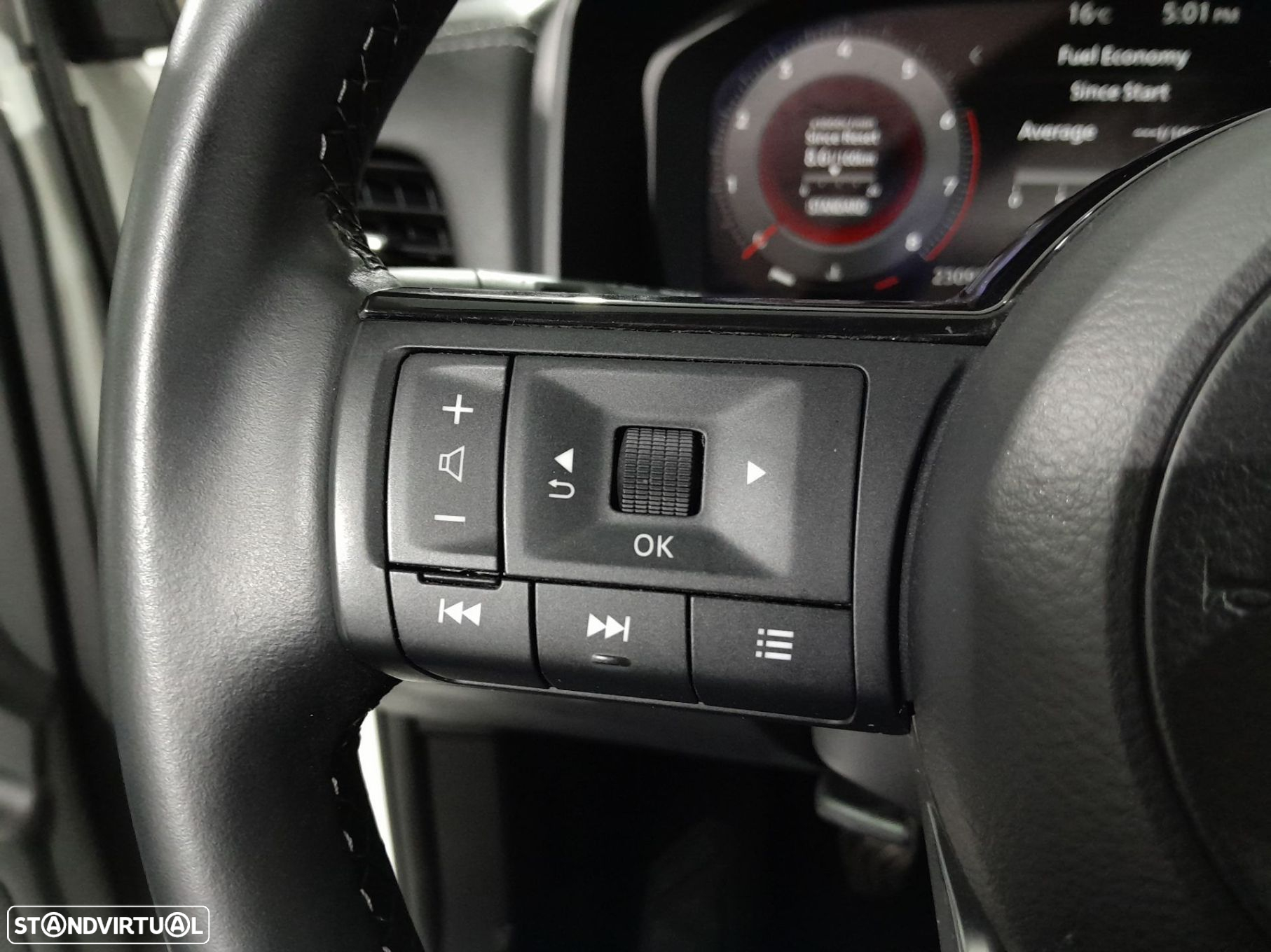 Nissan Qashqai 1.3 DIG-T N-Connecta LED+TT - 10