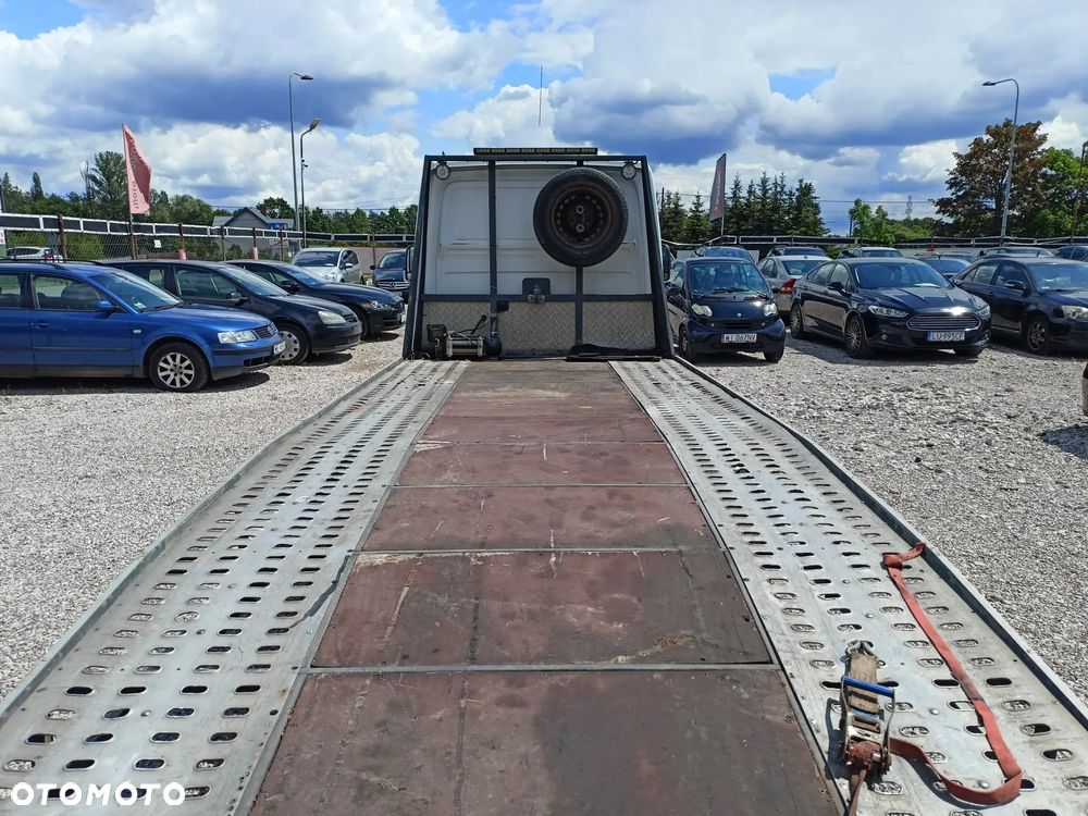 Mercedes-Benz Sprinter - 5