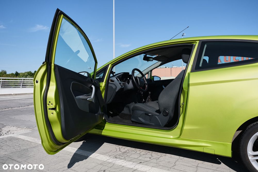 Ford Fiesta 1.6 Sport - 17