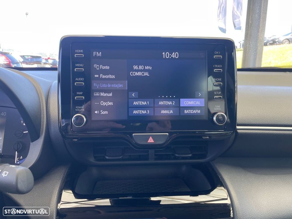 Toyota Yaris Cross 1.5 HDF Comfort Plus - 17